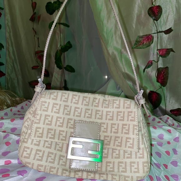 Sold - Picture 4 of 12